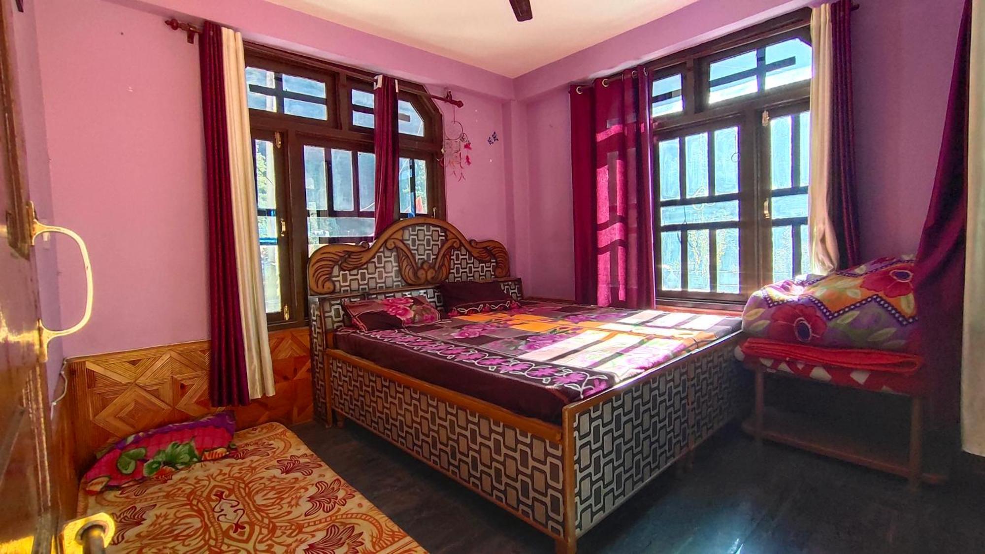 Snow View Guest House Kasol Quarto foto
